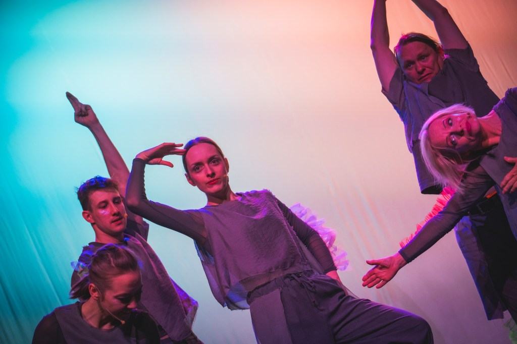 Cień i jeż – for. HaWa